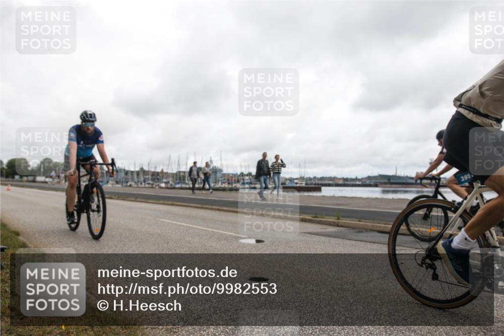 16.08.2026 - KN Förde Triathlon 2026 H.Heesch http://msf.ph/oto/9982553 16.08.2026 11:45:03 Radfahren 422, 438, 439 meine-sportfotos.de