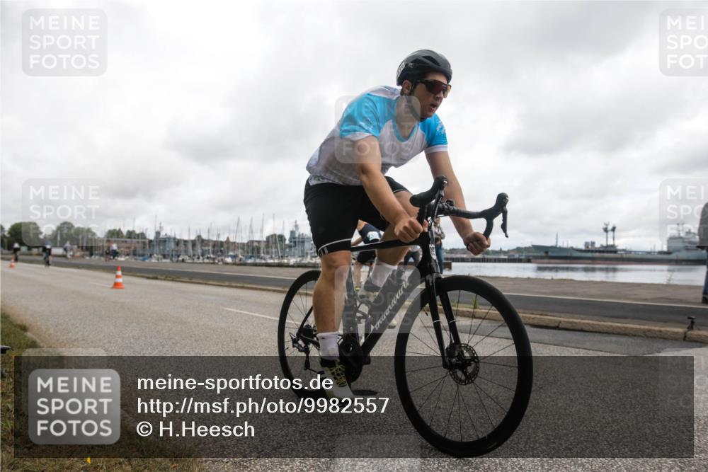 16.08.2026 - KN Förde Triathlon 2026 H.Heesch http://msf.ph/oto/9982557 16.08.2026 11:45:09 Radfahren  meine-sportfotos.de