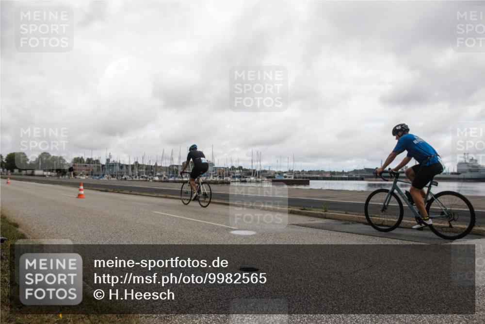 16.08.2026 - KN Förde Triathlon 2026 H.Heesch http://msf.ph/oto/9982565 16.08.2026 11:45:59 Radfahren 415 meine-sportfotos.de