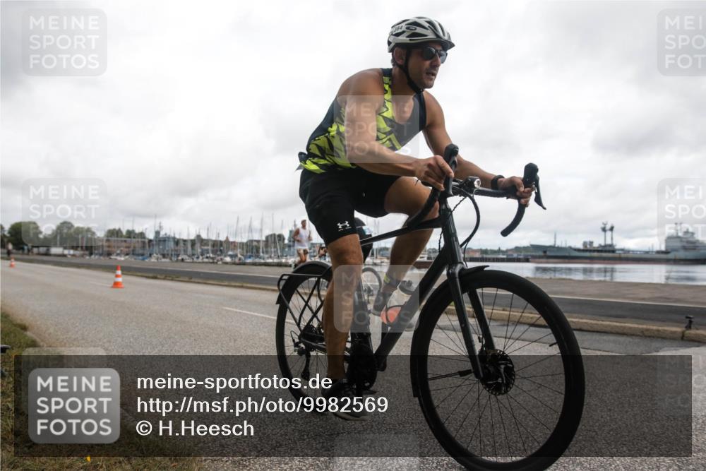 16.08.2026 - KN Förde Triathlon 2026 H.Heesch http://msf.ph/oto/9982569 16.08.2026 11:46:32 Radfahren  meine-sportfotos.de