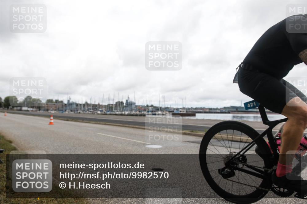 16.08.2026 - KN Förde Triathlon 2026 H.Heesch http://msf.ph/oto/9982570 16.08.2026 11:46:39 Radfahren  meine-sportfotos.de