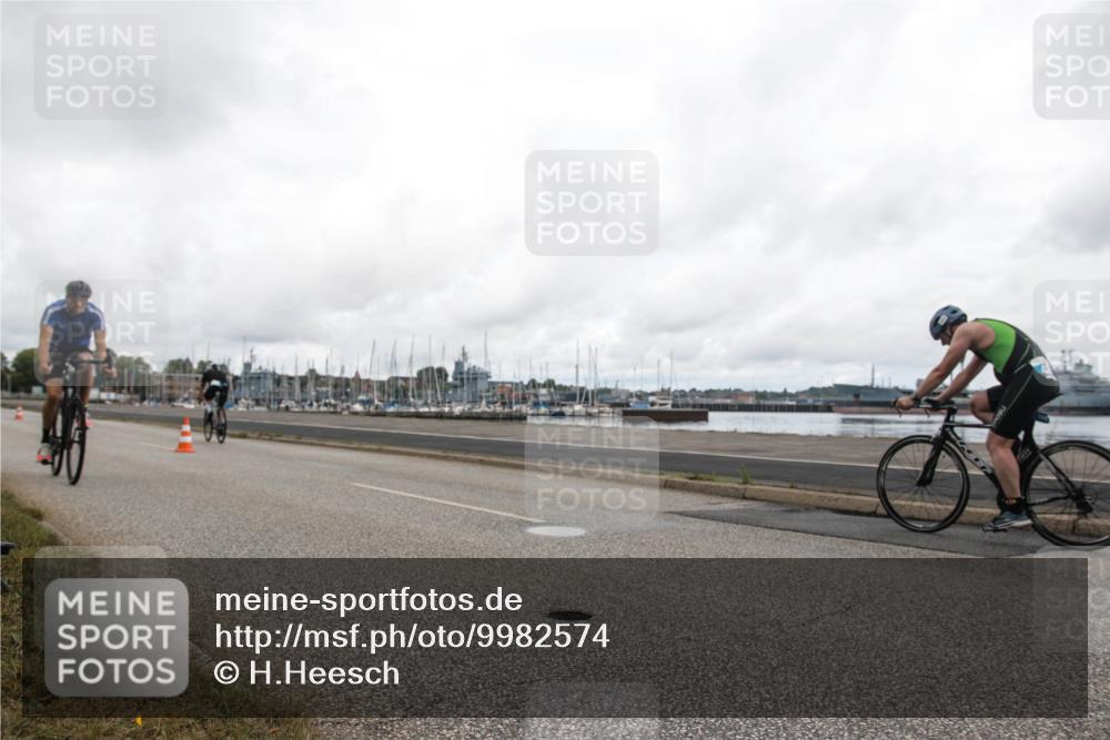 16.08.2026 - KN Förde Triathlon 2026 H.Heesch http://msf.ph/oto/9982574 16.08.2026 11:47:31 Radfahren  meine-sportfotos.de