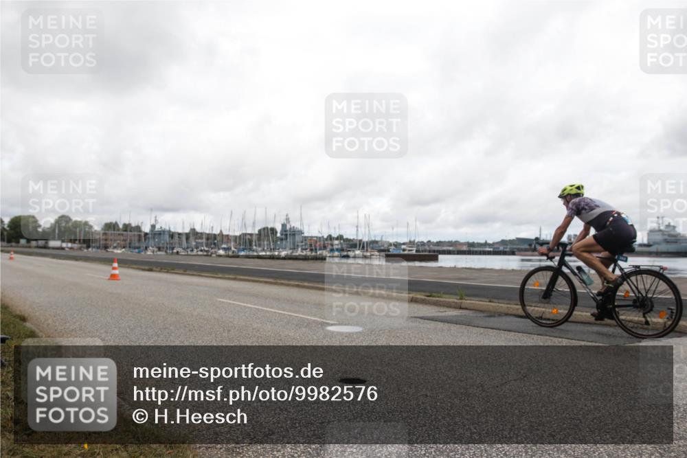 16.08.2026 - KN Förde Triathlon 2026 H.Heesch http://msf.ph/oto/9982576 16.08.2026 11:47:44 Radfahren 406 meine-sportfotos.de