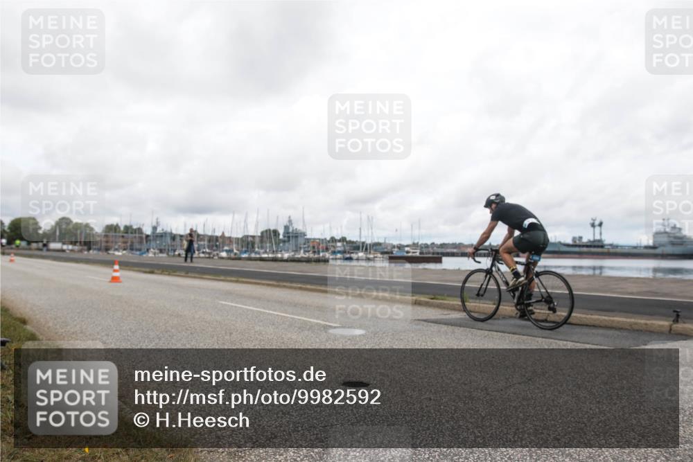 16.08.2026 - KN Förde Triathlon 2026 H.Heesch http://msf.ph/oto/9982592 16.08.2026 11:49:04 Radfahren  meine-sportfotos.de