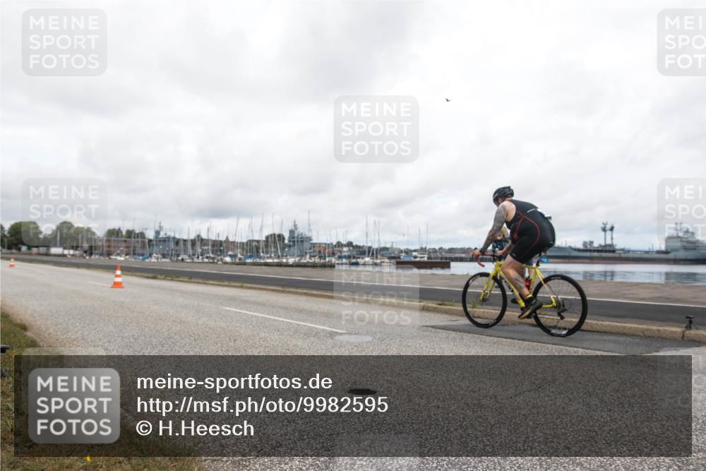 16.08.2026 - KN Förde Triathlon 2026 H.Heesch http://msf.ph/oto/9982595 16.08.2026 11:49:43 Radfahren 378, 416 meine-sportfotos.de