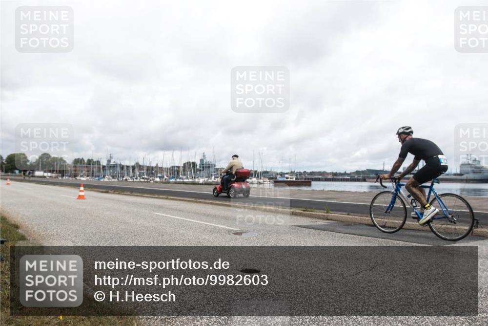 16.08.2026 - KN Förde Triathlon 2026 H.Heesch http://msf.ph/oto/9982603 16.08.2026 11:50:38 Radfahren 424 meine-sportfotos.de