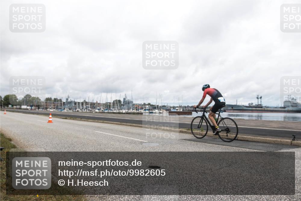 16.08.2026 - KN Förde Triathlon 2026 H.Heesch http://msf.ph/oto/9982605 16.08.2026 11:51:06 Radfahren  meine-sportfotos.de