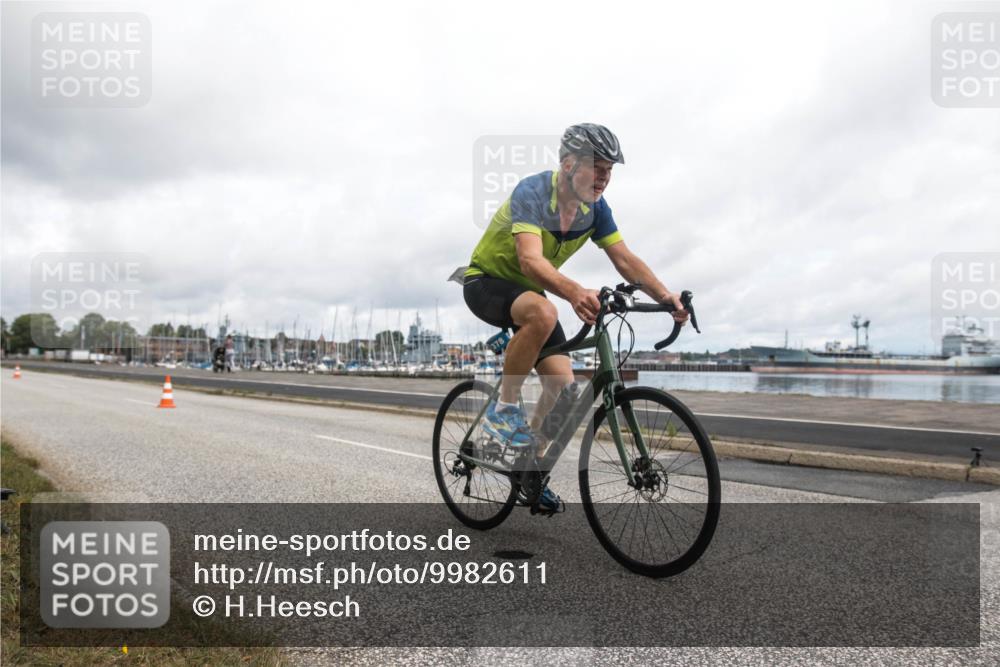 16.08.2026 - KN Förde Triathlon 2026 H.Heesch http://msf.ph/oto/9982611 16.08.2026 11:52:27 Radfahren 396 meine-sportfotos.de