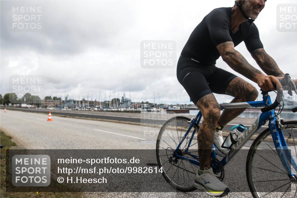 16.08.2026 - KN Förde Triathlon 2026 H.Heesch http://msf.ph/oto/9982614 16.08.2026 11:53:23 Radfahren  meine-sportfotos.de
