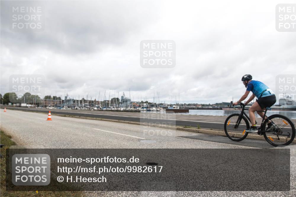 16.08.2026 - KN Förde Triathlon 2026 H.Heesch http://msf.ph/oto/9982617 16.08.2026 11:53:52 Radfahren  meine-sportfotos.de