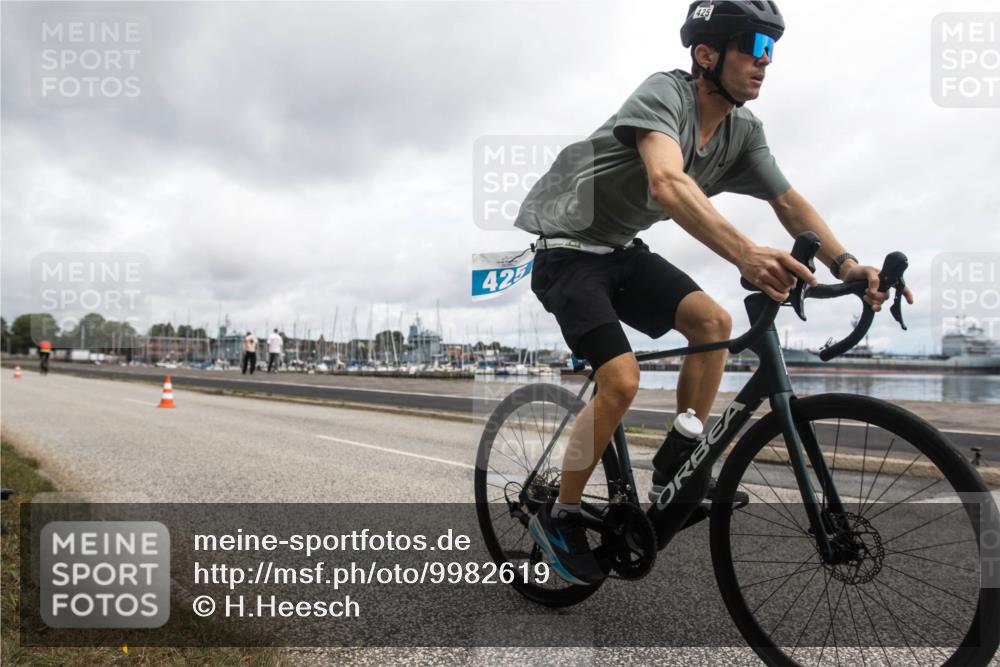 16.08.2026 - KN Förde Triathlon 2026 H.Heesch http://msf.ph/oto/9982619 16.08.2026 11:54:16 Radfahren  meine-sportfotos.de