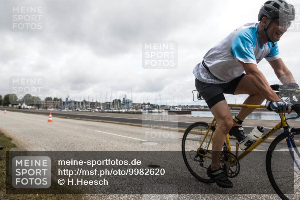 16.08.2026 - KN Förde Triathlon 2026 H.Heesch http://msf.ph/oto/9982620 16.08.2026 11:54:55 Radfahren  meine-sportfotos.de