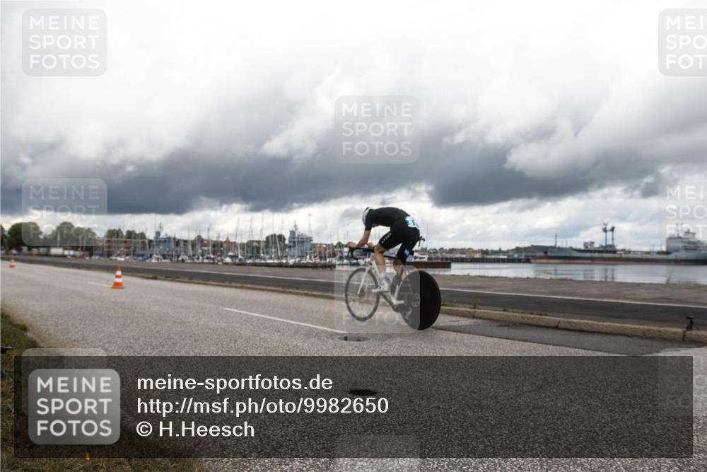 16.08.2026 - KN Förde Triathlon 2026 H.Heesch http://msf.ph/oto/9982650 16.08.2026 12:45:06 Radfahren  meine-sportfotos.de