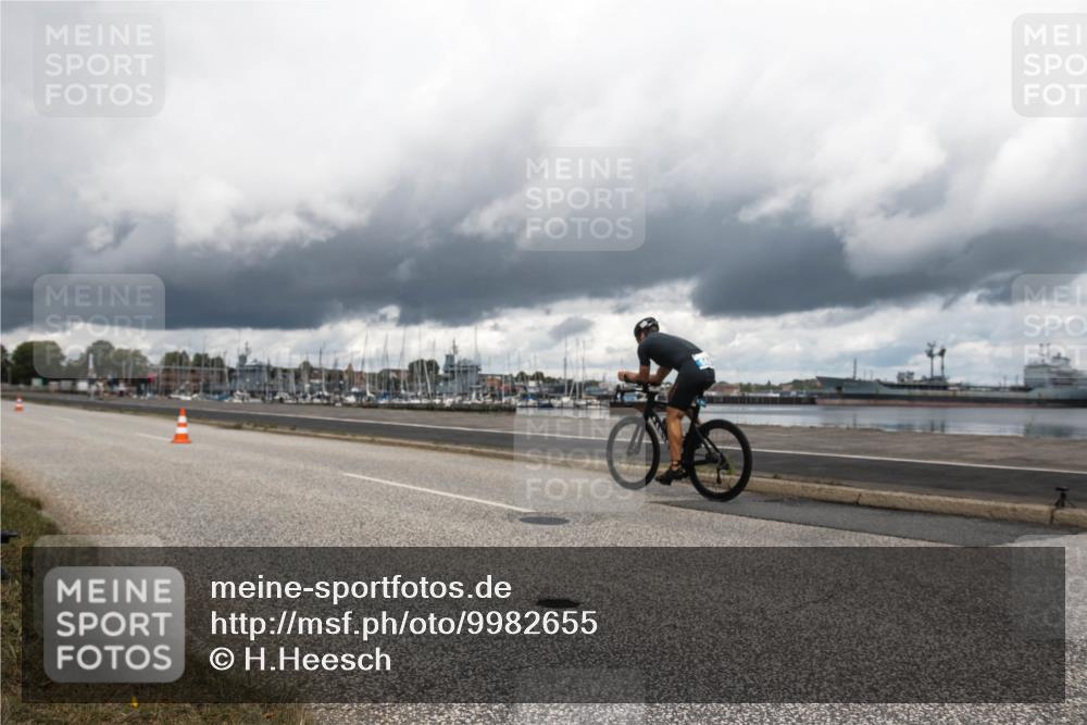 16.08.2026 - KN Förde Triathlon 2026 H.Heesch http://msf.ph/oto/9982655 16.08.2026 12:45:50 Radfahren 513 meine-sportfotos.de