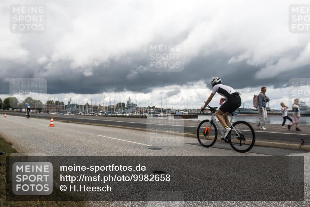 16.08.2026 - KN Förde Triathlon 2026 H.Heesch http://msf.ph/oto/9982658 16.08.2026 12:46:39 Radfahren 523 meine-sportfotos.de