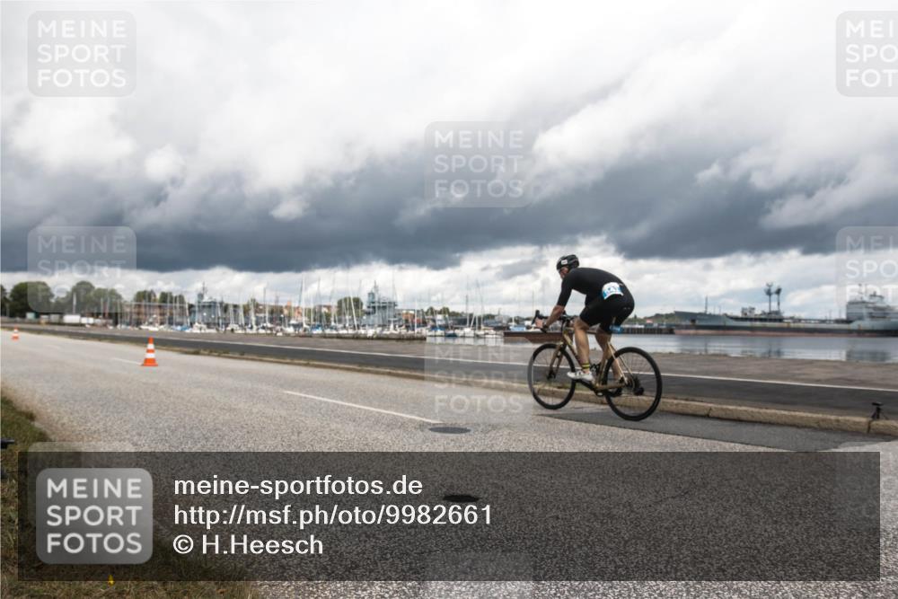 16.08.2026 - KN Förde Triathlon 2026 H.Heesch http://msf.ph/oto/9982661 16.08.2026 12:47:10 Radfahren 512 meine-sportfotos.de