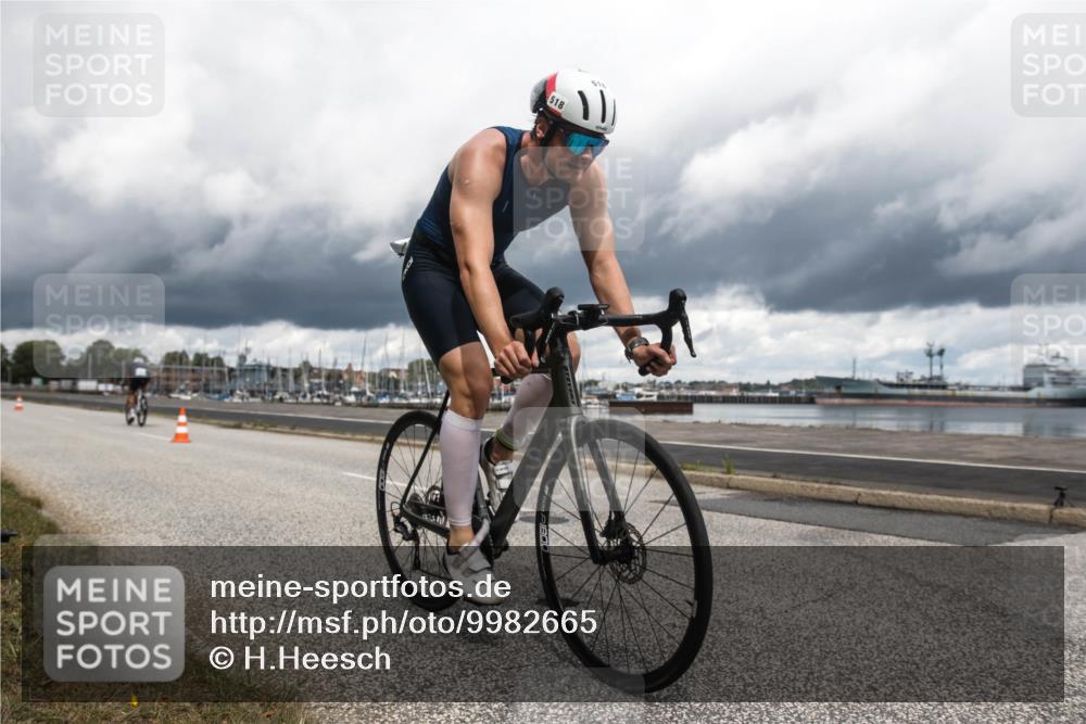 16.08.2026 - KN Förde Triathlon 2026 H.Heesch http://msf.ph/oto/9982665 16.08.2026 12:47:31 Radfahren 507, 518 meine-sportfotos.de