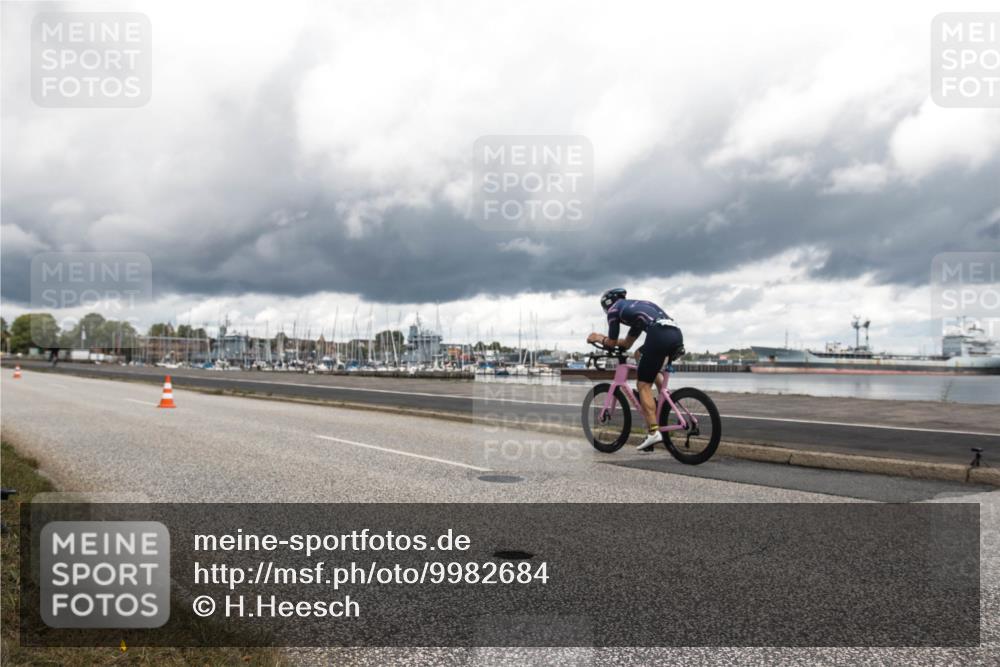 16.08.2026 - KN Förde Triathlon 2026 H.Heesch http://msf.ph/oto/9982684 16.08.2026 12:49:50 Radfahren 553 meine-sportfotos.de