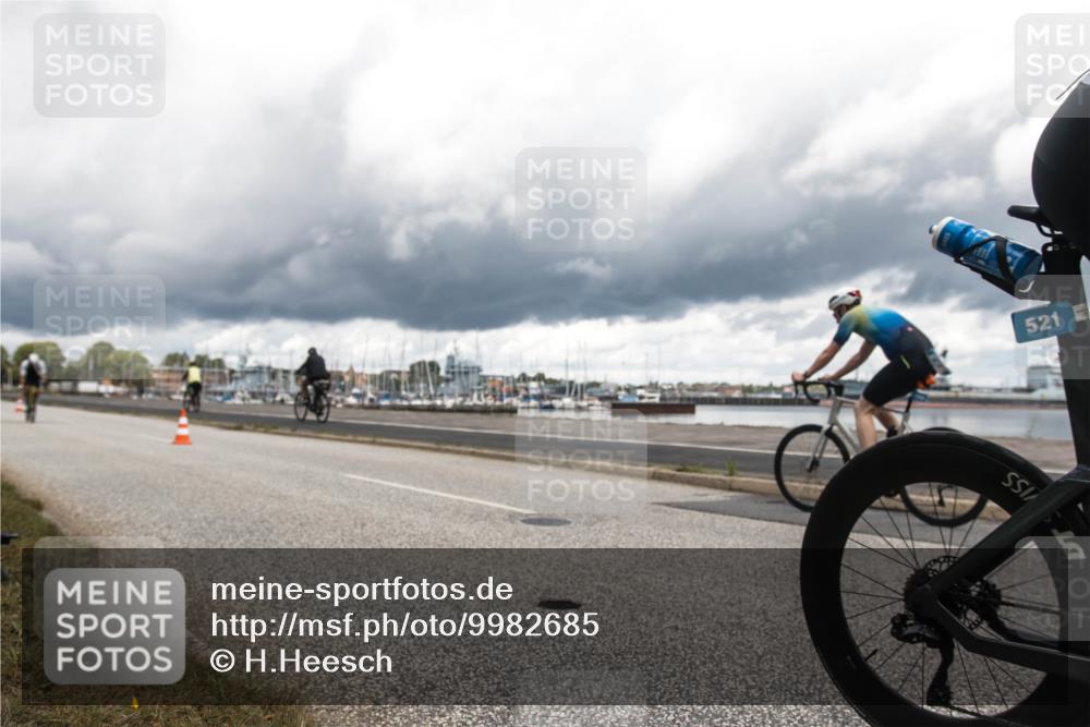 16.08.2026 - KN Förde Triathlon 2026 H.Heesch http://msf.ph/oto/9982685 16.08.2026 12:49:59 Radfahren 362, 507, 510, 519, 521, 527 meine-sportfotos.de