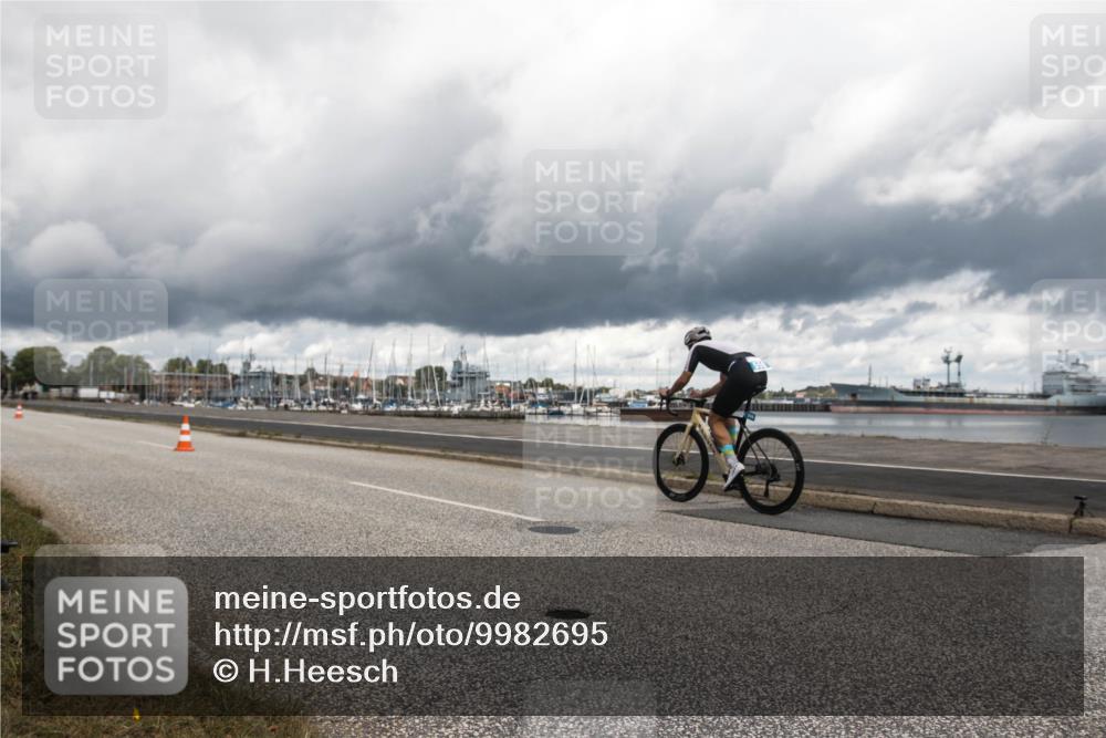 16.08.2026 - KN Förde Triathlon 2026 H.Heesch http://msf.ph/oto/9982695 16.08.2026 12:50:57 Radfahren 525, 575, 701 meine-sportfotos.de