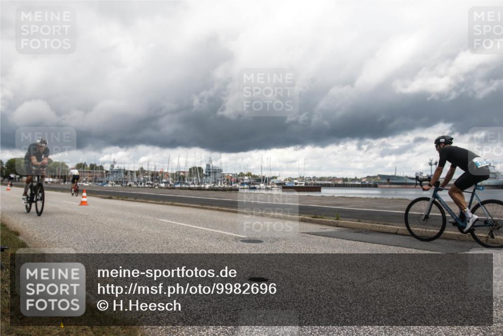 16.08.2026 - KN Förde Triathlon 2026 H.Heesch http://msf.ph/oto/9982696 16.08.2026 12:51:01 Radfahren 525, 556, 575, 588 meine-sportfotos.de