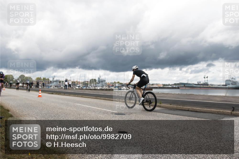 16.08.2026 - KN Förde Triathlon 2026 H.Heesch http://msf.ph/oto/9982709 16.08.2026 12:51:55 Radfahren 362, 510, 552, 703 meine-sportfotos.de