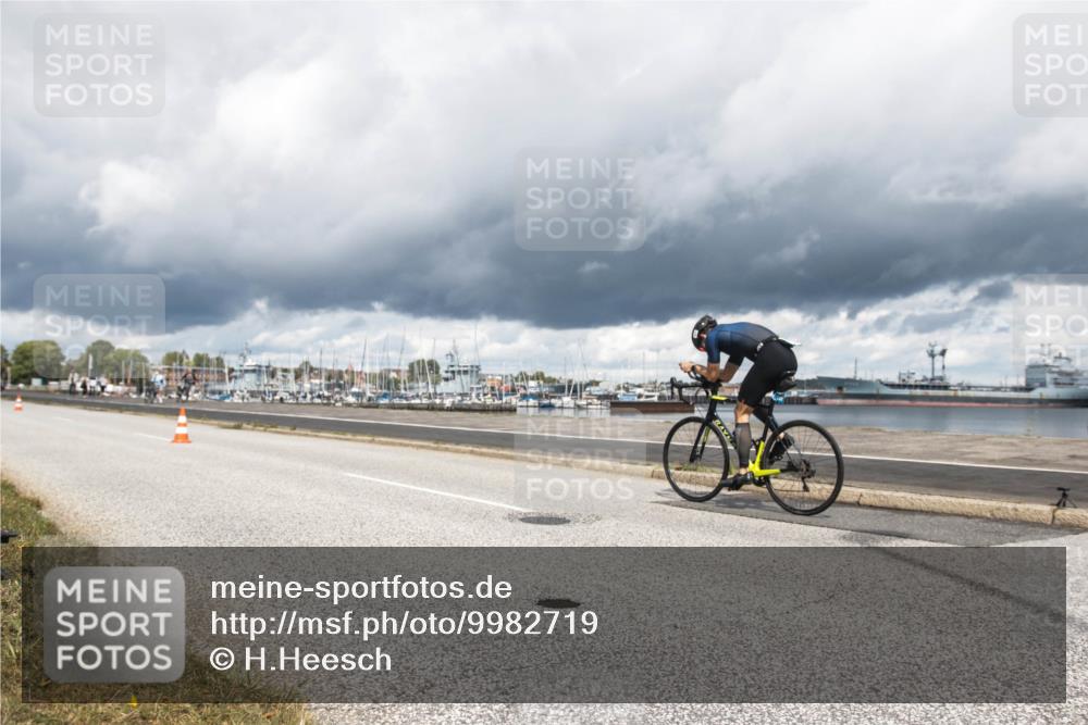 16.08.2026 - KN Förde Triathlon 2026 H.Heesch http://msf.ph/oto/9982719 16.08.2026 12:52:33 Radfahren 532, 558, 702, 707 meine-sportfotos.de