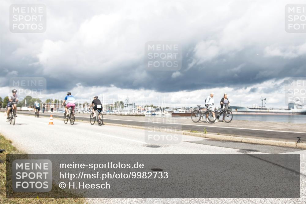 16.08.2026 - KN Förde Triathlon 2026 H.Heesch http://msf.ph/oto/9982733 16.08.2026 12:53:00 Radfahren 502, 535, 538, 548, 587, 733 meine-sportfotos.de