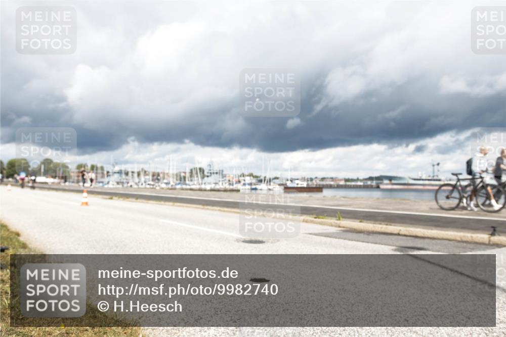 16.08.2026 - KN Förde Triathlon 2026 H.Heesch http://msf.ph/oto/9982740 16.08.2026 12:53:03 Radfahren 502, 535, 548, 559, 587, 733 meine-sportfotos.de