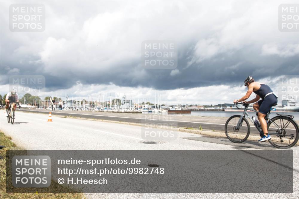 16.08.2026 - KN Förde Triathlon 2026 H.Heesch http://msf.ph/oto/9982748 16.08.2026 12:53:06 Radfahren 502, 535, 559, 587, 701, 733 meine-sportfotos.de