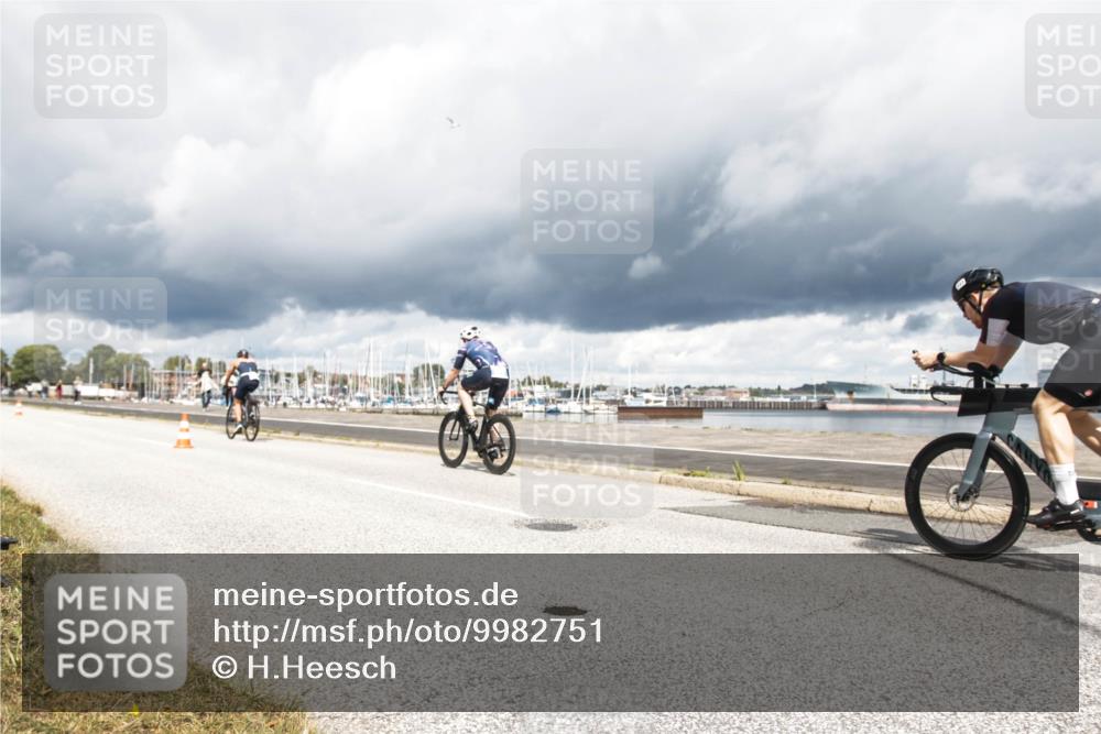 16.08.2026 - KN Förde Triathlon 2026 H.Heesch http://msf.ph/oto/9982751 16.08.2026 12:53:08 Radfahren 535, 559, 701, 733 meine-sportfotos.de