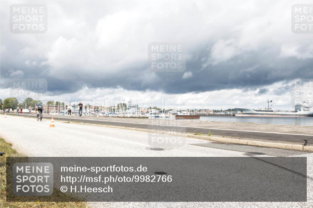 16.08.2026 - KN Förde Triathlon 2026 H.Heesch http://msf.ph/oto/9982766 16.08.2026 12:53:17 Radfahren 517, 561 meine-sportfotos.de