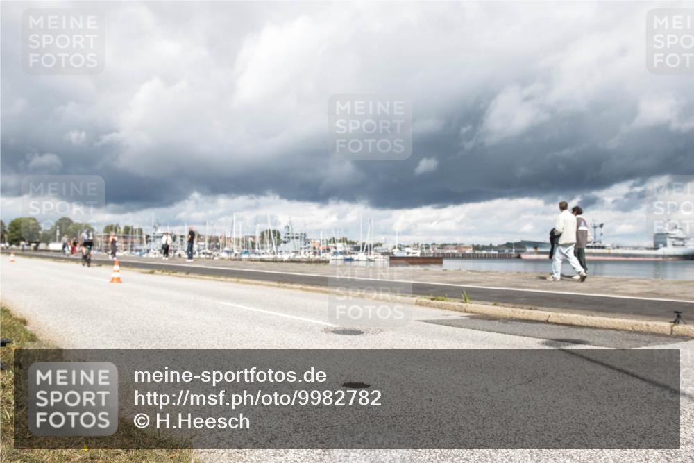 16.08.2026 - KN Förde Triathlon 2026 H.Heesch http://msf.ph/oto/9982782 16.08.2026 12:53:28 Radfahren 556, 569, 719 meine-sportfotos.de