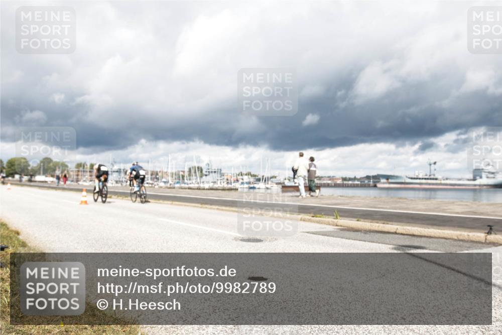 16.08.2026 - KN Förde Triathlon 2026 H.Heesch http://msf.ph/oto/9982789 16.08.2026 12:53:32 Radfahren 544, 575 meine-sportfotos.de
