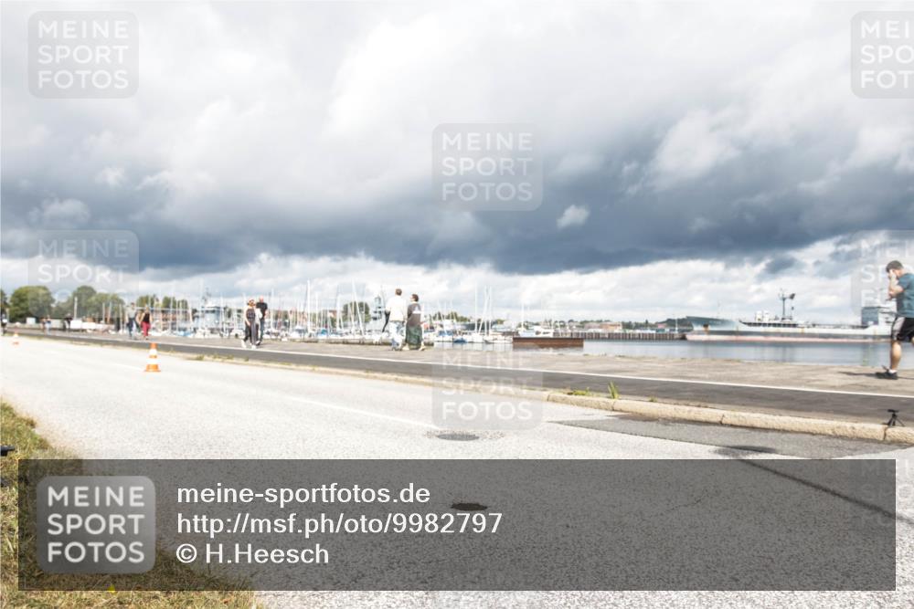 16.08.2026 - KN Förde Triathlon 2026 H.Heesch http://msf.ph/oto/9982797 16.08.2026 12:53:37 Radfahren 544, 575 meine-sportfotos.de