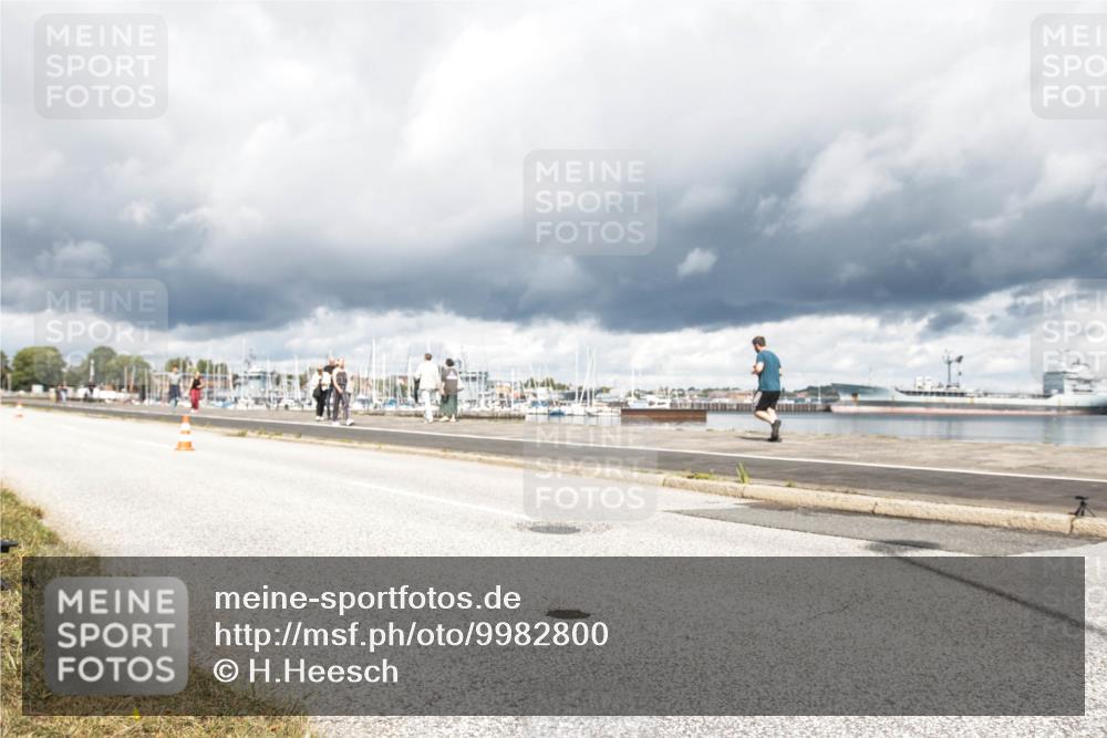16.08.2026 - KN Förde Triathlon 2026 H.Heesch http://msf.ph/oto/9982800 16.08.2026 12:53:39 Radfahren 575 meine-sportfotos.de