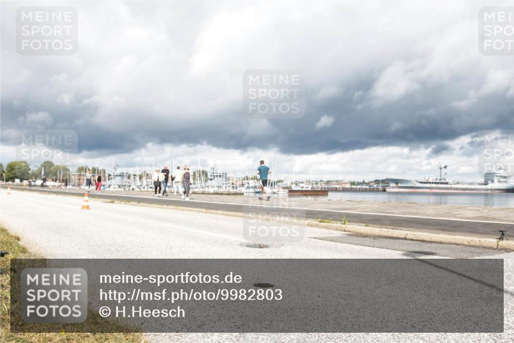 16.08.2026 - KN Förde Triathlon 2026 H.Heesch http://msf.ph/oto/9982803 16.08.2026 12:53:41 Radfahren 567 meine-sportfotos.de