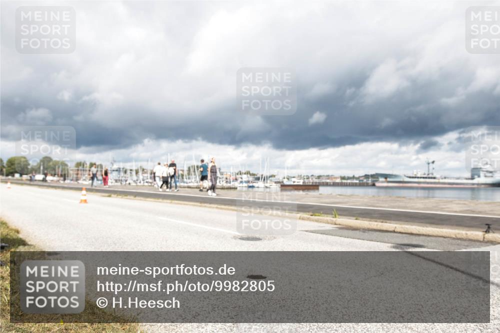 16.08.2026 - KN Förde Triathlon 2026 H.Heesch http://msf.ph/oto/9982805 16.08.2026 12:53:43 Radfahren 567, 585 meine-sportfotos.de