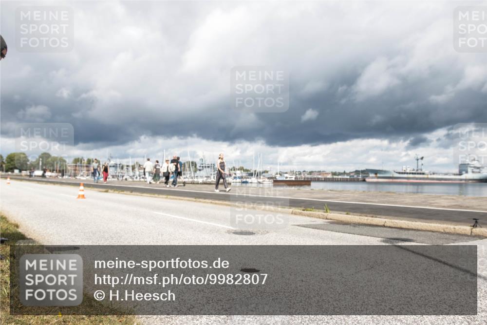 16.08.2026 - KN Förde Triathlon 2026 H.Heesch http://msf.ph/oto/9982807 16.08.2026 12:53:44 Radfahren 567, 585 meine-sportfotos.de