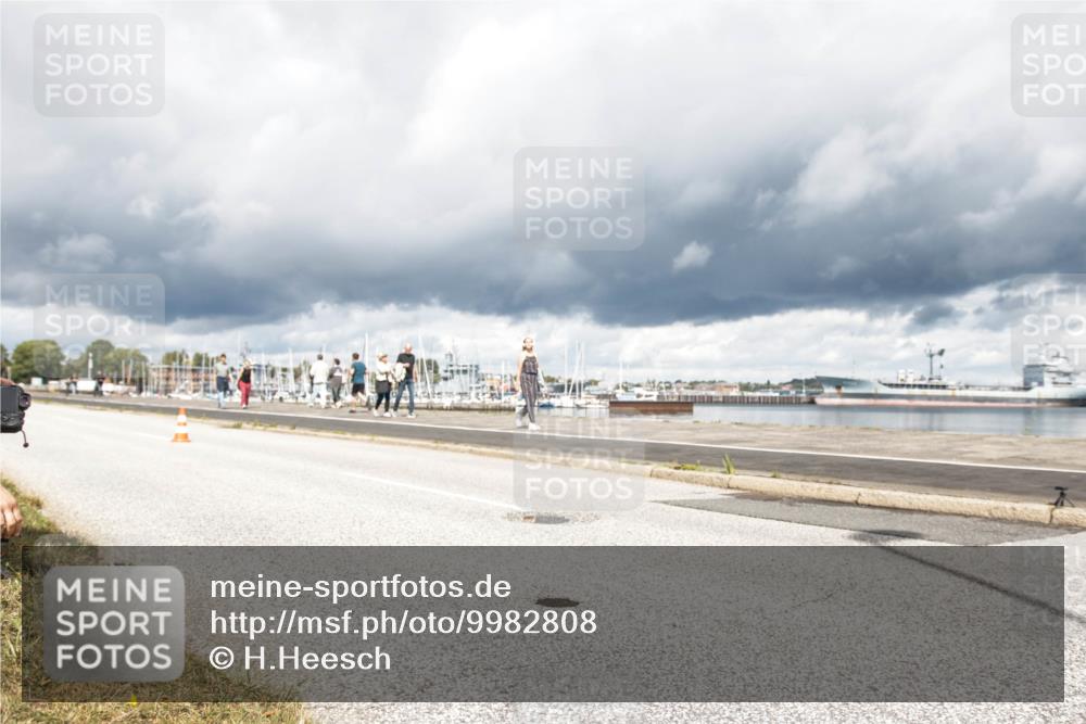 16.08.2026 - KN Förde Triathlon 2026 H.Heesch http://msf.ph/oto/9982808 16.08.2026 12:53:45 Radfahren 567, 585 meine-sportfotos.de