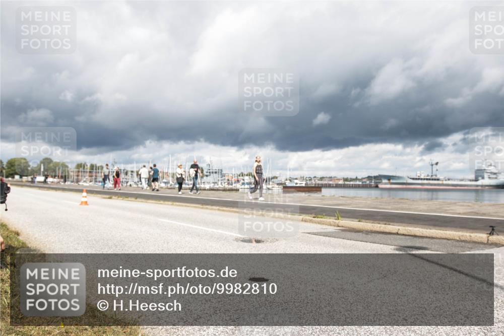 16.08.2026 - KN Förde Triathlon 2026 H.Heesch http://msf.ph/oto/9982810 16.08.2026 12:53:45 Radfahren 567, 585 meine-sportfotos.de