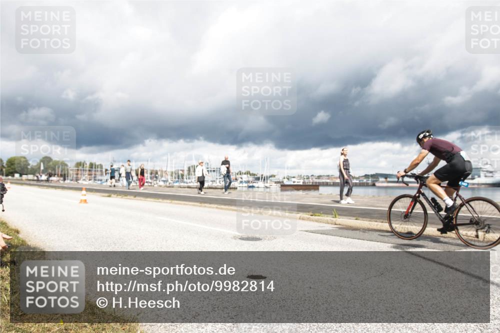16.08.2026 - KN Förde Triathlon 2026 H.Heesch http://msf.ph/oto/9982814 16.08.2026 12:53:48 Radfahren 567, 573, 585 meine-sportfotos.de