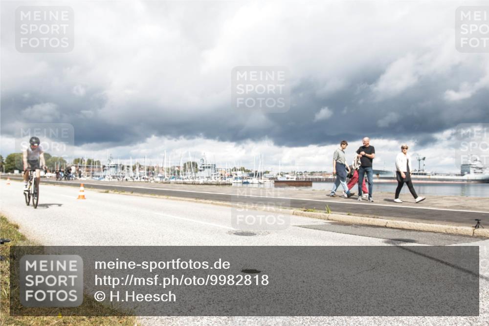 16.08.2026 - KN Förde Triathlon 2026 H.Heesch http://msf.ph/oto/9982818 16.08.2026 12:54:02 Radfahren 512, 549, 571, 574 meine-sportfotos.de