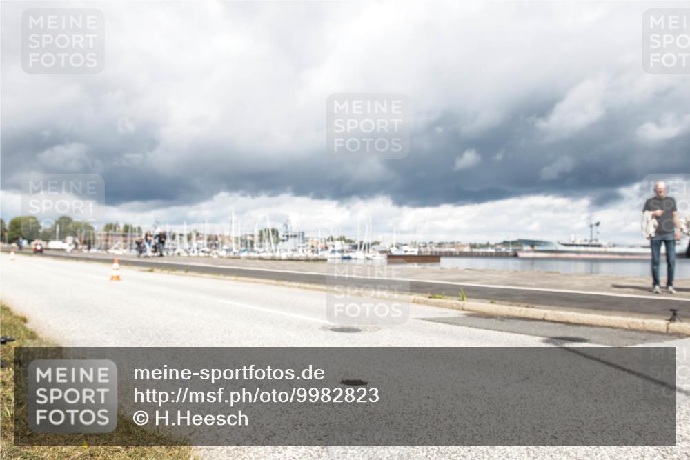16.08.2026 - KN Förde Triathlon 2026 H.Heesch http://msf.ph/oto/9982823 16.08.2026 12:54:12 Radfahren 505, 545, 703 meine-sportfotos.de