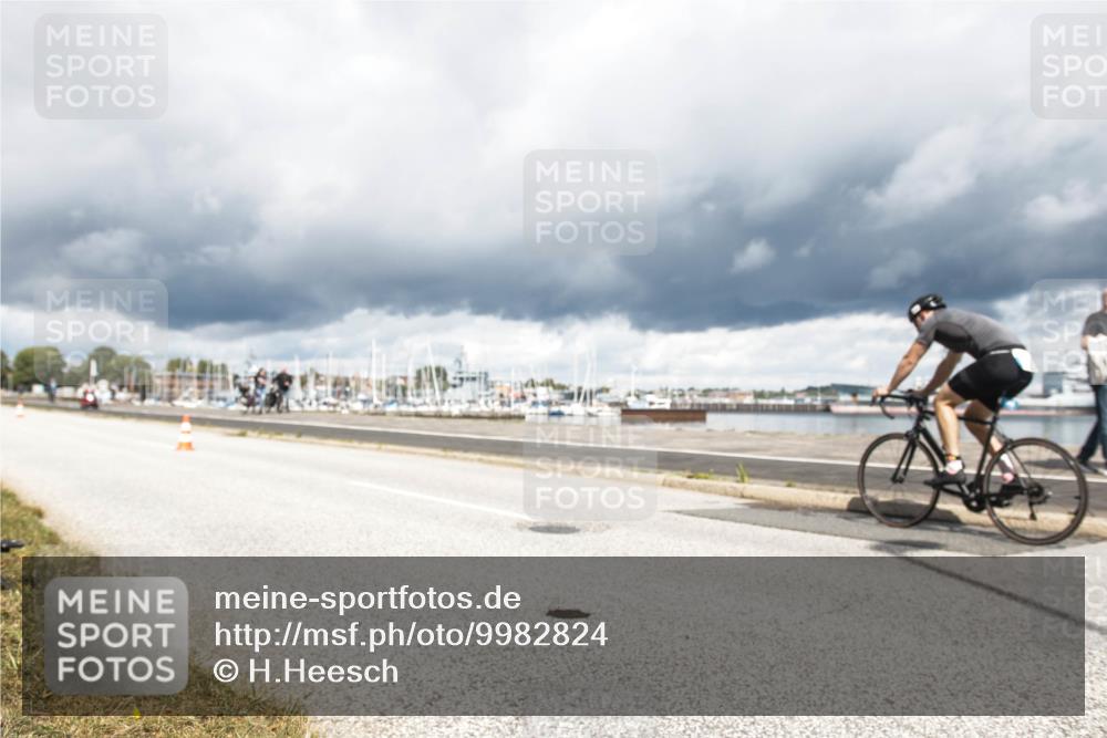 16.08.2026 - KN Förde Triathlon 2026 H.Heesch http://msf.ph/oto/9982824 16.08.2026 12:54:14 Radfahren 545, 550, 703 meine-sportfotos.de