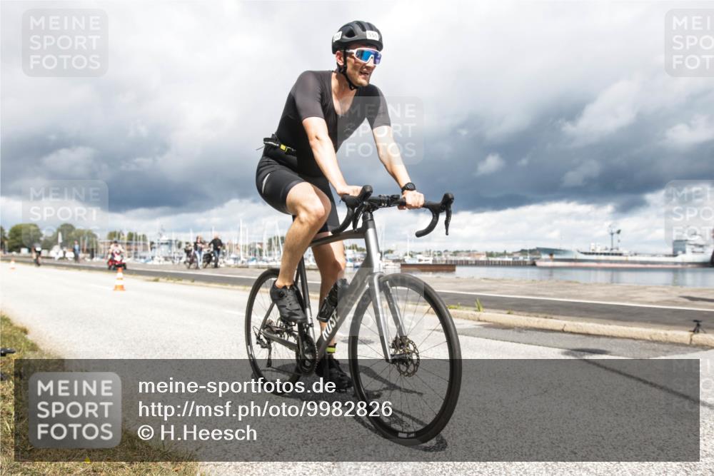 16.08.2026 - KN Förde Triathlon 2026 H.Heesch http://msf.ph/oto/9982826 16.08.2026 12:54:18 Radfahren 508, 550, 703 meine-sportfotos.de