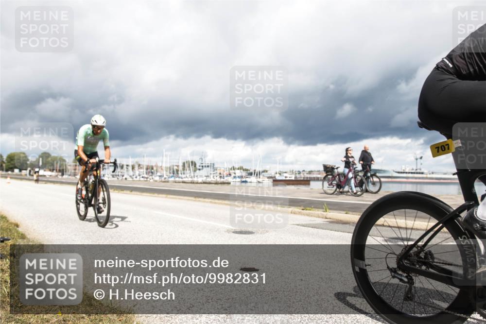 16.08.2026 - KN Förde Triathlon 2026 H.Heesch http://msf.ph/oto/9982831 16.08.2026 12:54:34 Radfahren 539, 568, 583, 591, 702, 707 meine-sportfotos.de