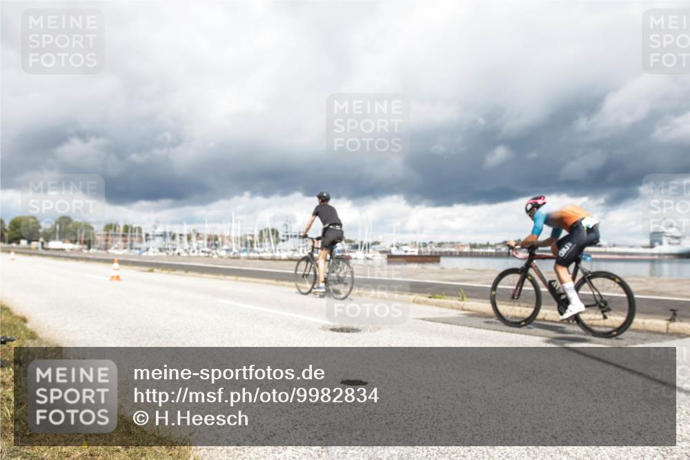 16.08.2026 - KN Förde Triathlon 2026 H.Heesch http://msf.ph/oto/9982834 16.08.2026 12:54:41 Radfahren 503, 568, 583 meine-sportfotos.de