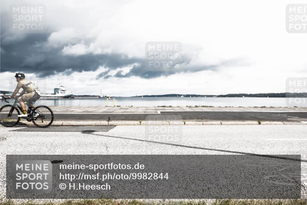 16.08.2026 - KN Förde Triathlon 2026 H.Heesch http://msf.ph/oto/9982844 16.08.2026 12:54:59 Radfahren 196, 504, 565, 721 meine-sportfotos.de