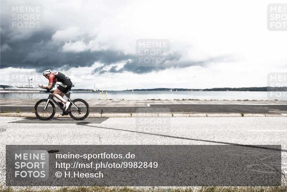 16.08.2026 - KN Förde Triathlon 2026 H.Heesch http://msf.ph/oto/9982849 16.08.2026 12:55:11 Radfahren 523, 705, 706, 733 meine-sportfotos.de